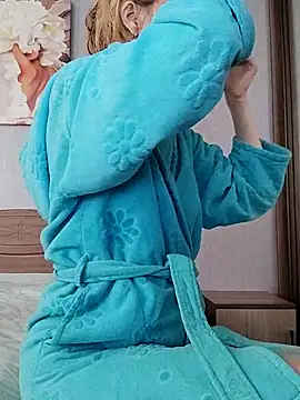 AvelinaLeoni online show from 03.19.25