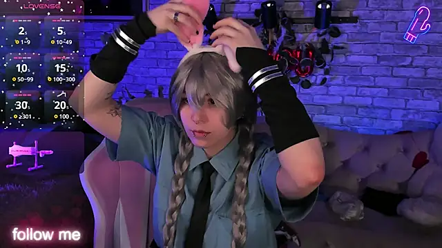 Alex Howell online show from 03.13.25