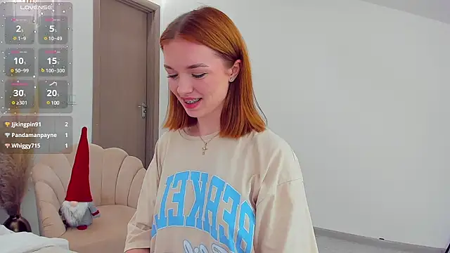 Snapshot of VirginOlly chatting on 01.08.25 VirginOlly online show from 01.08.25