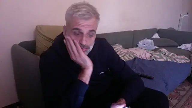 Snapshot of skossa777 chatting on 10.02.25 skossa777 online show from 10.02.25