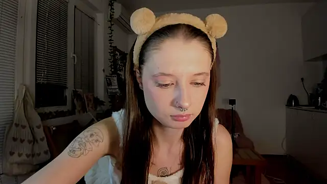 Snapshot of Jenny_darling_love chatting on 12.30.24 Jenny darling love online show from 12.30.24