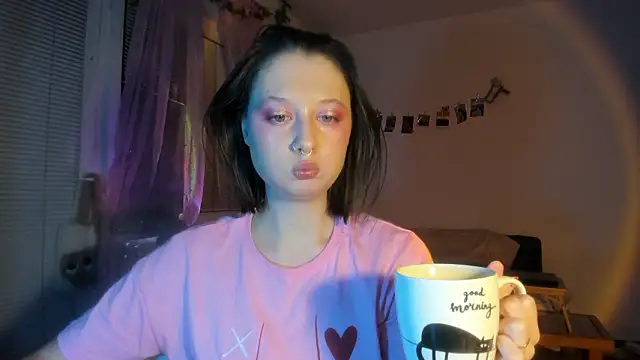 Snapshot of Jenny_darling_love chatting on 02.18.26 Jenny darling love online show from 02.18.26