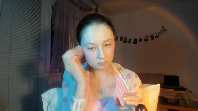 Snapshot of Jenny_darling_love chatting on 02.27.26 Jenny darling love online show from 02.27.26