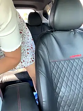 Snapshot of Cherry-red-xo chatting on 09.19.25 Cherry-red-xo online show from 09.19.25