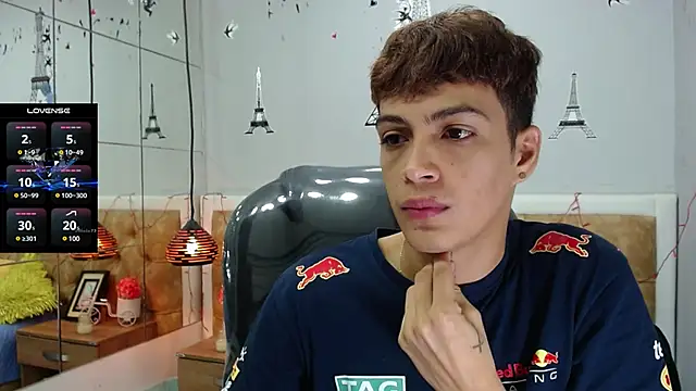 SkinnyBoy  online show from 03.22.25