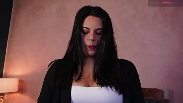 Snapshot of Sophia_wilsonn_ chatting on 05.21.26 Sophia wilsonn online show from 05.21.26