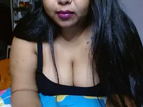 Snapshot of TASHa009 chatting on 02.19.25 TASHa009 online show from 02.19.25