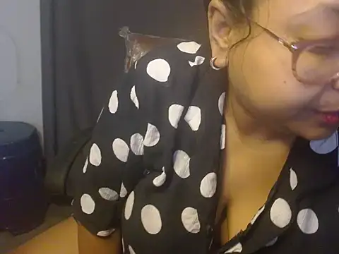 Snapshot of TASHa009 chatting on 02.17.26 TASHa009 online show from 02.17.26