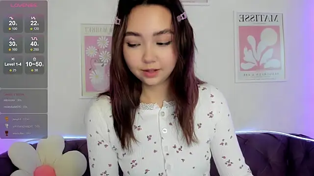 Fluffy Rose online show from 01.18.25