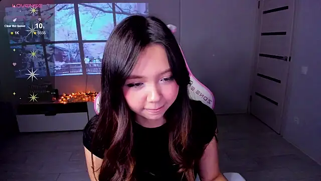 Snapshot of Fluffy_Rose chatting on 11.20.25 Fluffy Rose online show from 11.20.25