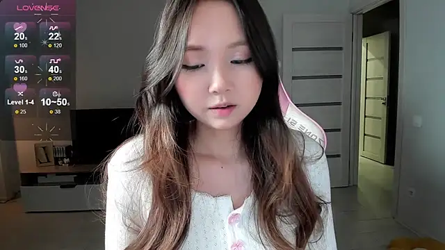 Snapshot of Fluffy_Rose chatting on 02.04.26 Fluffy Rose online show from 02.04.26