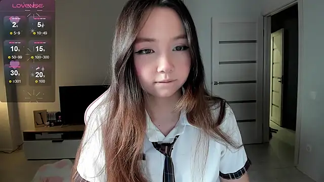 Snapshot of Fluffy_Rose chatting on 02.18.26 Fluffy Rose online show from 02.18.26