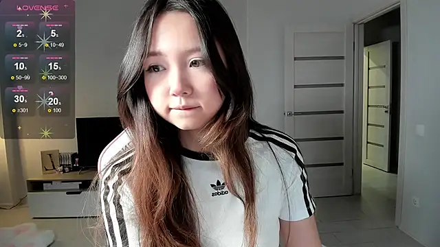 Snapshot of Fluffy_Rose chatting on 02.19.26 Fluffy Rose online show from 02.19.26