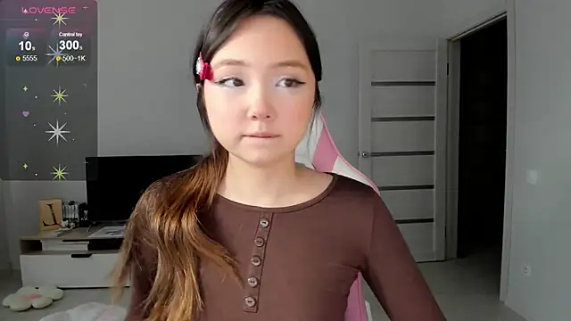 Snapshot of Fluffy_Rose chatting on 03.18.26 Fluffy Rose online show from 03.18.26