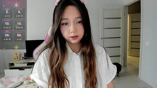 Fluffy Rose online show from 05.07.26