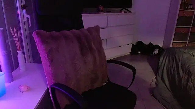 Snapshot of JuicyJanexo chatting on 03.20.26 JuicyJanexo online show from 03.20.26