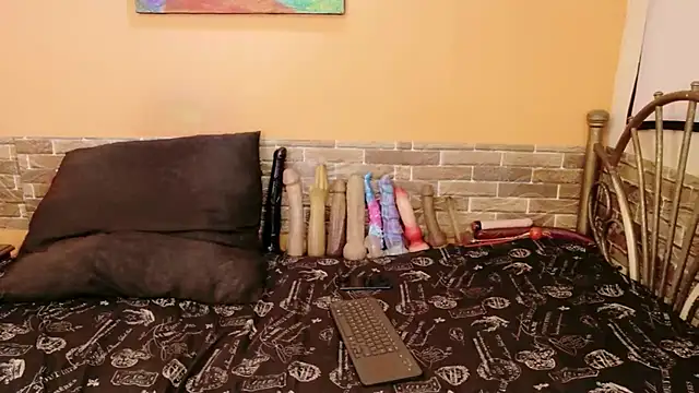 Snapshot of Gianina chatting on 09.11.25 Gianina online show from 09.11.25