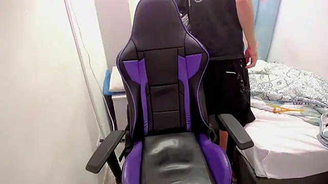 Snapshot of bby_santi chatting on 01.19.26 bby santi online show from 01.19.26