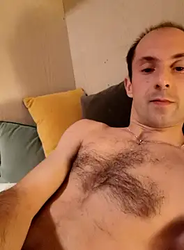 Snapshot of Drobniutki chatting on 01.28.25 Drobniutki online show from 01.28.25