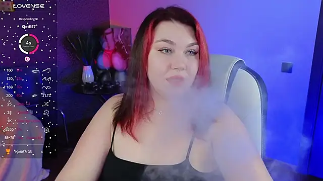 Snapshot of Lilumytrend chatting on 10.23.25 Lilumytrend online show from 10.23.25