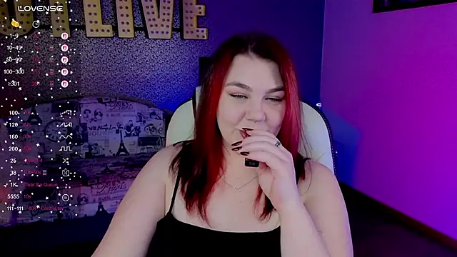 Snapshot of Lilumytrend chatting on 02.01.26 Lilumytrend online show from 02.01.26