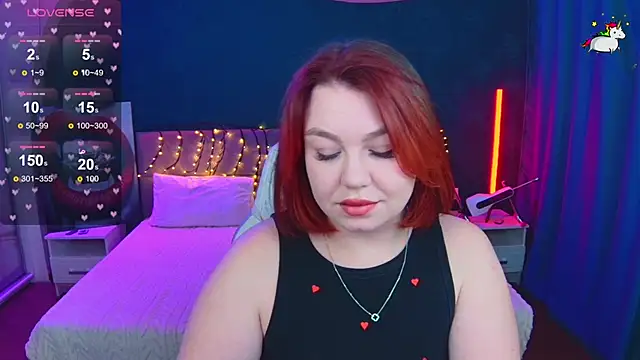 Snapshot of Lilumytrend chatting on 02.25.26 Lilumytrend online show from 02.25.26