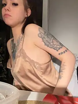 Highschoolpussy online show from 01.19.25