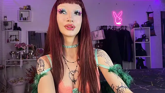 Snapshot of Marcellean chatting on 01.11.26 Marcellean online show from 01.11.26