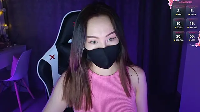 Snapshot of malady_ chatting on 01.02.25 malady online show from 01.02.25