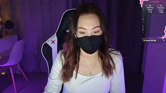 Snapshot of malady_ chatting on 01.16.25 malady online show from 01.16.25