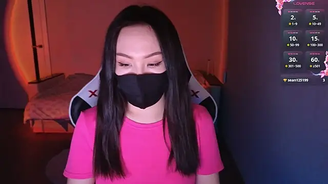 Snapshot of malady_ chatting on 03.03.25 malady online show from 03.03.25