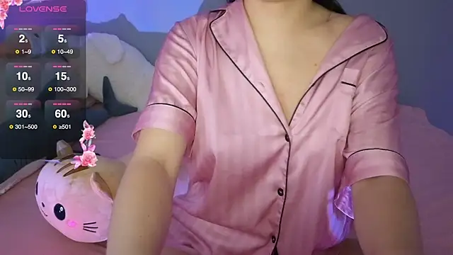 Snapshot of malady_ chatting on 09.23.25 malady online show from 09.23.25