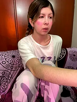 Snapshot of KittieCatty chatting on 10.23.25 KittieCatty online show from 10.23.25