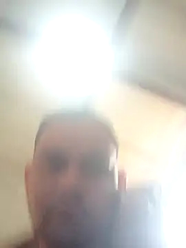Snapshot of travieso2893 chatting on 03.04.25 travieso2893 online show from 03.04.25