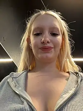 Snapshot of Milkyy_wway chatting on 03.04.26 Milkyy wway online show from 03.04.26