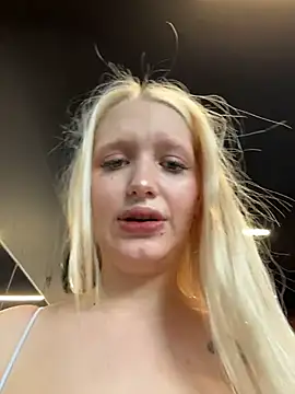 Snapshot of Milkyy_wway chatting on 03.07.26 Milkyy wway online show from 03.07.26