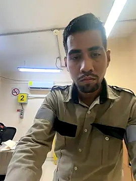 Snapshot of EnriquePersian197 chatting on 11.12.25 EnriquePersian197 online show from 11.12.25