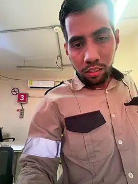 EnriquePersian197 online show from 02.20.26