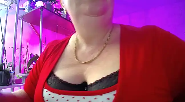 Snapshot of _Sweet_Woman chatting on 01.12.25  Sweet Woman online show from 01.12.25