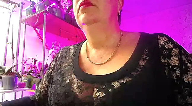 Snapshot of _Sweet_Woman chatting on 02.22.25  Sweet Woman online show from 02.22.25