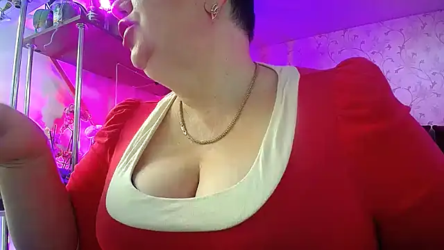 Snapshot of _Sweet_Woman chatting on 03.22.25  Sweet Woman online show from 03.22.25