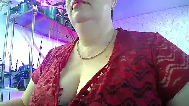 Snapshot of _Sweet_Woman chatting on 09.22.25  Sweet Woman online show from 09.22.25
