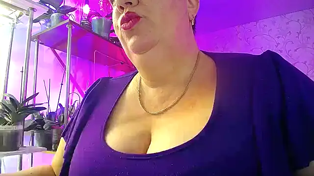 Snapshot of _Sweet_Woman chatting on 10.24.25  Sweet Woman online show from 10.24.25