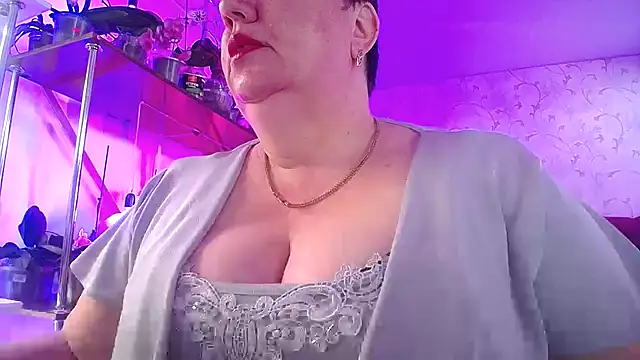  Sweet Woman online show from 04.26.26