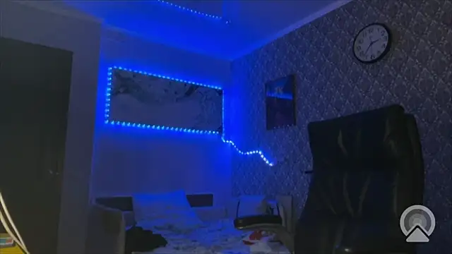 Aki-Laky online show from 04.24.26