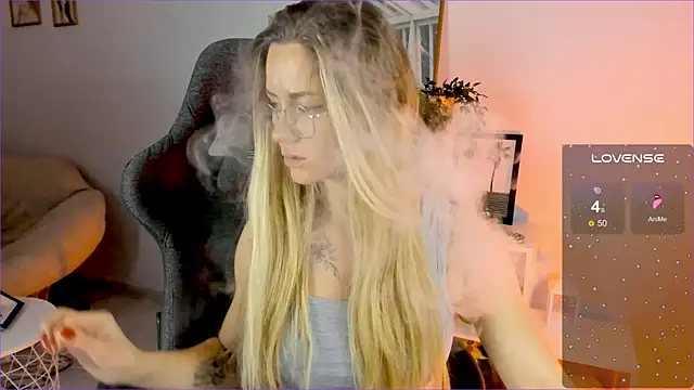 LadyIzabel online show from 12.02.24