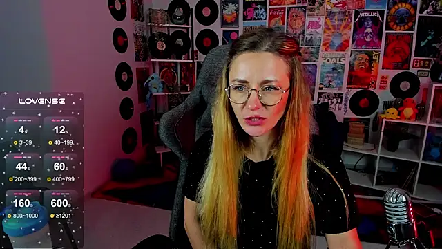 LadyIzabel online show from 12.13.24