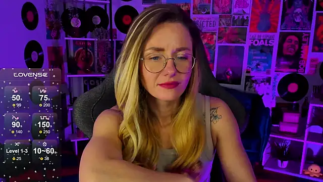 LadyIzabel online show from 12.21.24