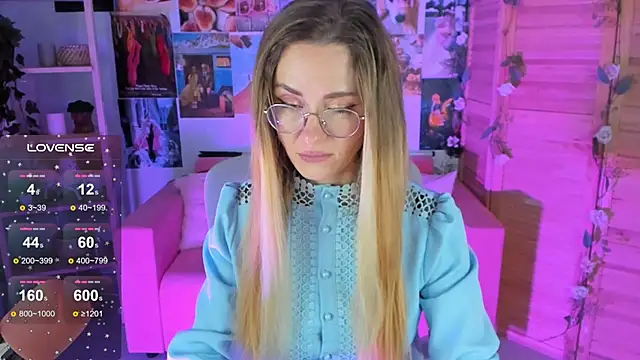 LadyIzabel online show from 02.08.25