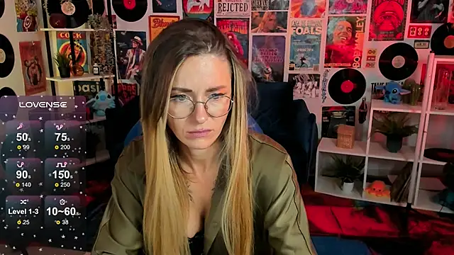 LadyIzabel online show from 02.19.25